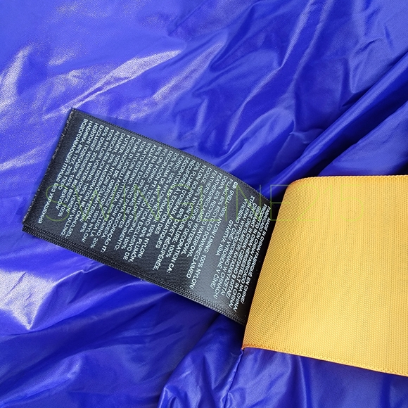 The North Face Blue Puffer Jacket - Picture 9 of 11